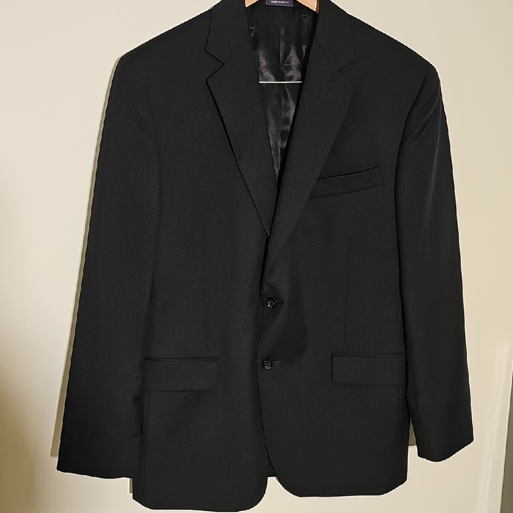 Classic Stafford Black Men's Blazer Size‎ 42 Reg. 100% Wool. 2 Button.